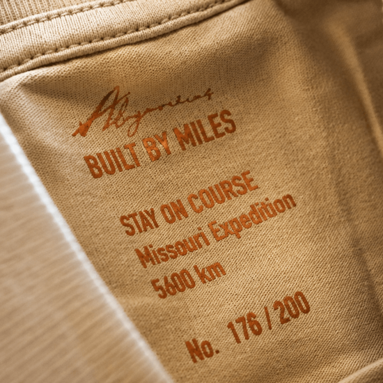 Valujavičius “Built by Miles” Oversized T-Shirt – Missouri Expedition (2nd Edition) Valujavičius “Built by Miles” Oversized T-Shirt – Missouri Expedition (2nd Edition)